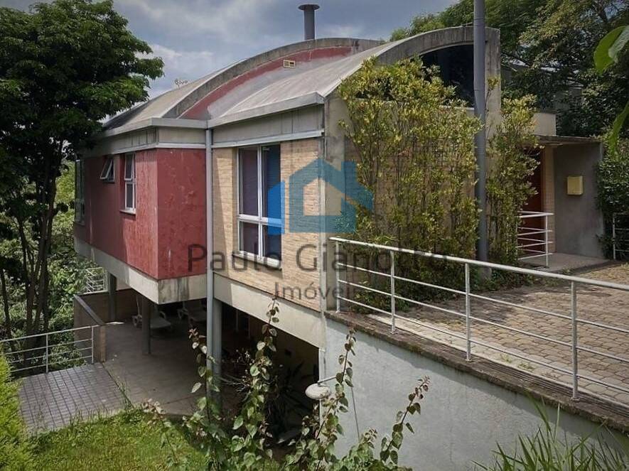 Casa de Condomínio à venda com 3 quartos, 275m² - Foto 1