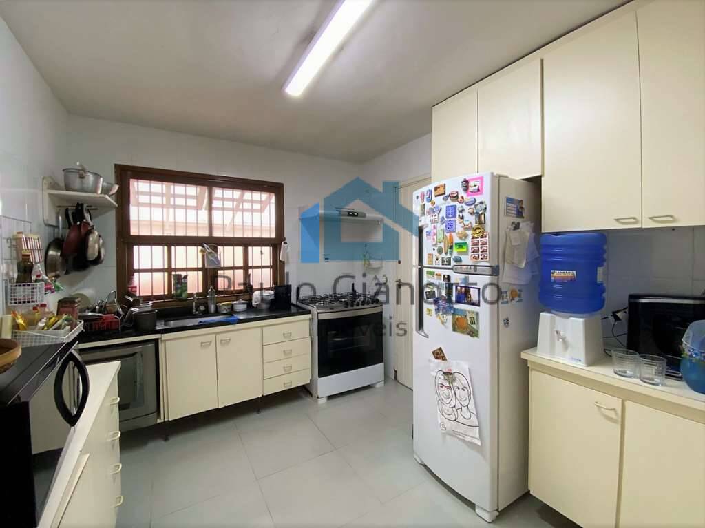 Casa de Condomínio à venda com 3 quartos, 285m² - Foto 17